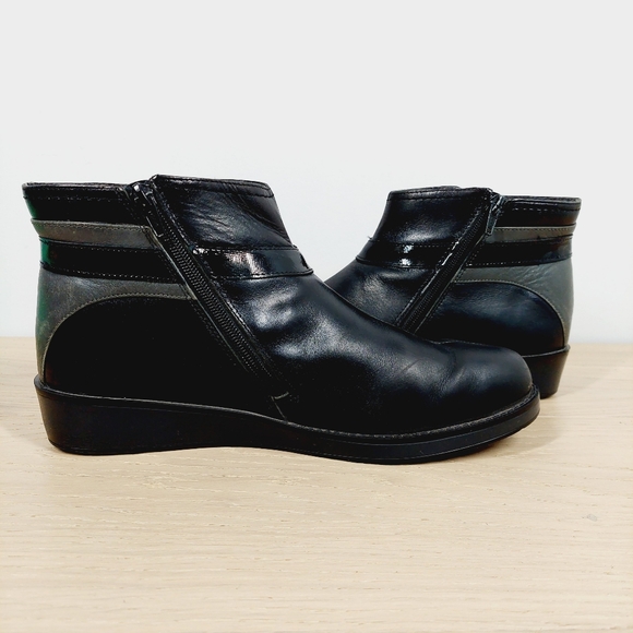Naot Black Leather Buckle Strap Ankle Boots Comfort Wedge Sole 927 - Picture 4 of 12